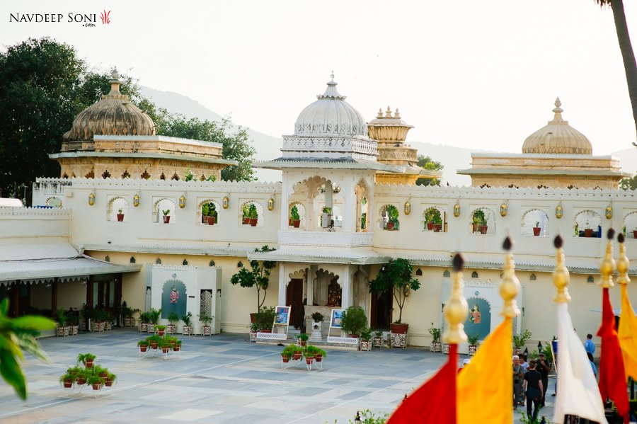 Couple-Shoot-Fatehgarh-Fort-Udaipur-023