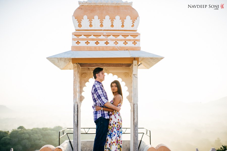 Couple-Shoot-Fatehgarh-Fort-Udaipur-032