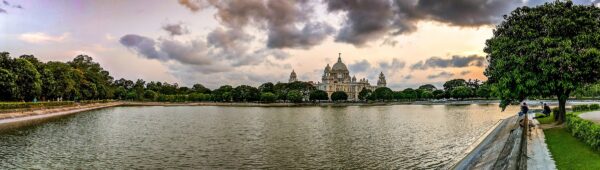 panorama of Victoria Memorial kolkata calcutta as a pre-wedding location